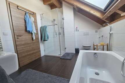 Wohnung zum Kaufen in Mendorf 239.000,00 € 84 m²