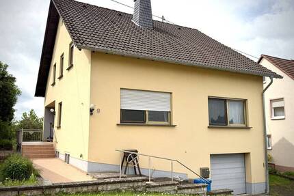 Geräumiges Einfamilienhaus in ruhiger Wohnlage, mit großem Garten und herrlichem Fernblick - Messerich