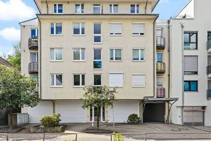 Im Zentrum von Rahlstedt! Mit großer Dachterrasse, Lift und TG-Stellplatz - Hamburg