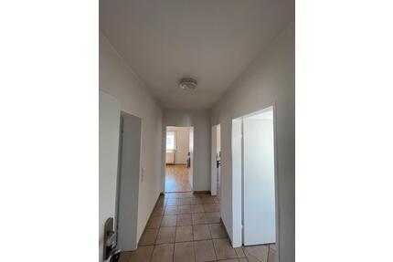 Helle 3-Zimmer-Wohnung im Zweifamilienhaus – ruhig & gepflegt - Nidderau