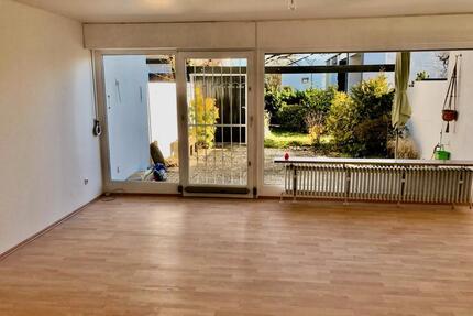 Helle 1,5 ZKB Wohnung mit großem Hobbyraum, Terrasse und Garten - Eschborn