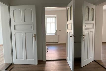 Zentrale Lage I Neu saniert I Großzügige Garage I 2.OG - Herrnhut