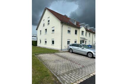 3-Zimmer-Wohnung mit Stellplatz in ruhiger Lage - Roding