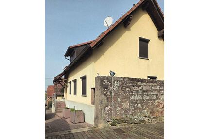 Elsaß Kleines EFH freistehend mit sep. Grundstück 580 qm - Scheibenhardt