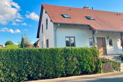 Doppelhaushälfte in ruhiger Wohnlage - Hainichen