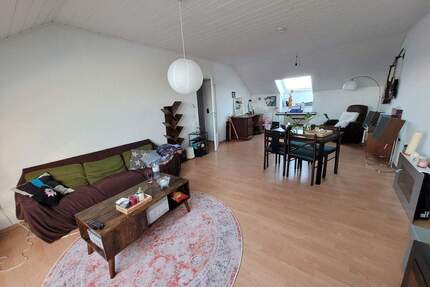 Ruhige 60m² Dachgeschoss Wohnung, 3.OG, Rheinberg Borth