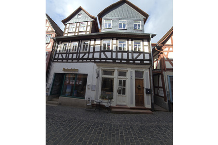 Haus zum Kaufen in Büdingen 469.000,00 € 300 m²