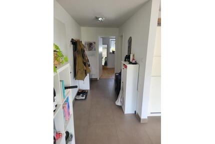 Alltagstaugliche 2-Zimmer-Wohnung mit Balkon in Asbach-Bäumenheim