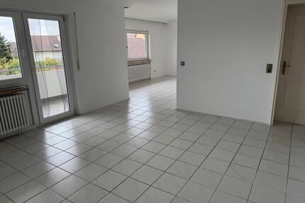 2,5 Zimmerwohnung - 900,00&nbsp;EUR Kaltmiete, ca.&nbsp; 70,00&nbsp;m&sup2; in Pliezhausen (PLZ: 72124)