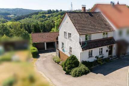 Haus zum Kaufen in Adelmannsfelden 179.000,00 € 99 m²