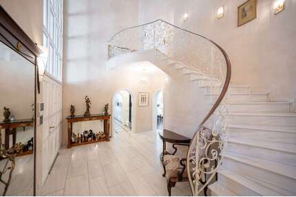 Haus zum Kaufen in Meerbusch 3.900.000,00 € 582 m²