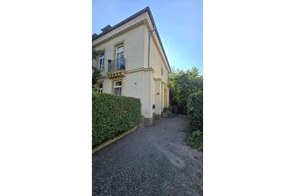 Haus zum Kaufen in Krefeld 545.000,00 € 200 m²