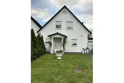 Haus zum Mieten in Blankenfelde-Mahlow 1.664,00 € 104 m²