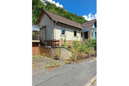 Kleines Haus - 69.000,00&nbsp;EUR Kaufpreis, ca.&nbsp; 85,00&nbsp;m&sup2; in Rotenburg an der Fulda (PLZ: 36199)