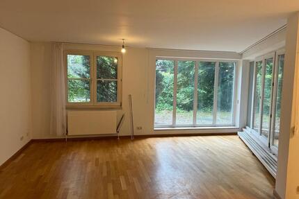 3-zimmer wohnung mit einem großen Garten - Nähe des Romanplatzes - München Nymphenburg