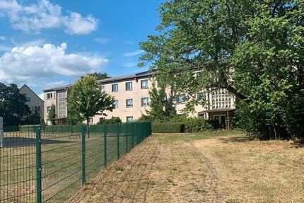 Wohnheim für Auszubildende 1200 m2 - großes Entwicklungspotential - Osterburg (Altmark)