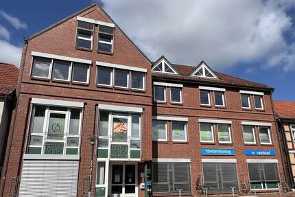 Zentral gelegene großzügige Wohnung in Hagenow mit Aufzug und vielseitigen Gestaltungsmöglichkeiten