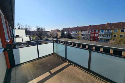 Wohnung zum Mieten in Magdeburg 310,00 € 52.9 m²