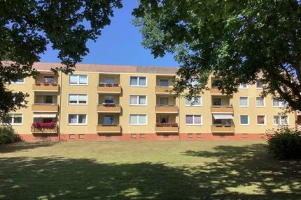 Gut geschnittene 3-Zimmer-Wohnung mit Balkon - Bremen Burglesum