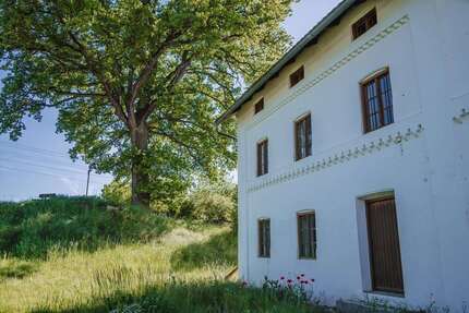 Haus zum Kaufen in Niederaichbach 360.000,00 € 333 m²