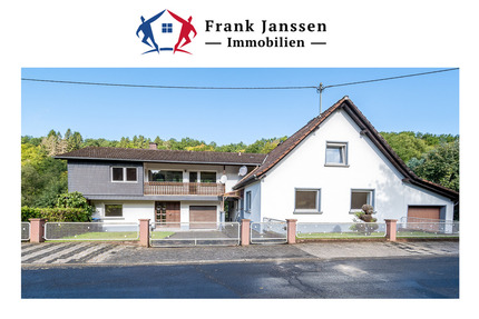 NEUER PREIS! Freistehendes Doppel-Wohnhaus in Pomster - Nähe Nürburgring - 2 Garagen - Waldblick