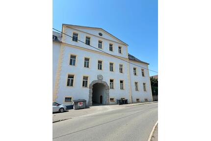 Wunderschöne & neu ausgebaute Altbauwohnung zu verkaufen - Schleiz