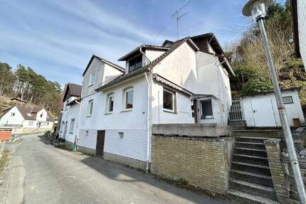 Haus zum Kaufen in Diemelstadt-Wrexen 125.000,00 € 159 m²