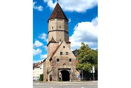 Schön-Renovierte 2-Zimmer-Wohnung in Augsburg-Lechhausen