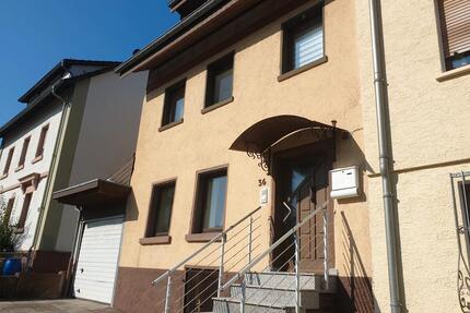 Kernsanierte Doppelhaushälfte mit Burgblick - Provisionsfrei - Neckargemünd