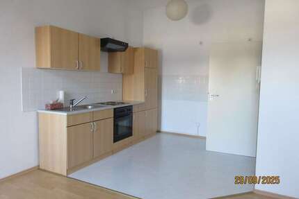 Wohnung zum Mieten in Chemnitz 296,00 € 37 m²