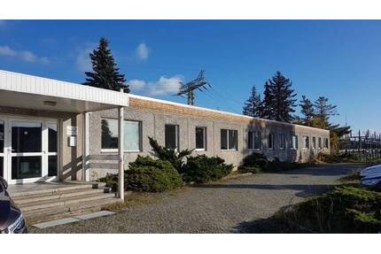 Bürokomplex zu vermieten - 2.300,00&nbsp;EUR Kaltmiete, ca.&nbsp; 402,10&nbsp;m&sup2;&nbsp;Wohnfl&auml;che in Waren (PLZ: 17192)