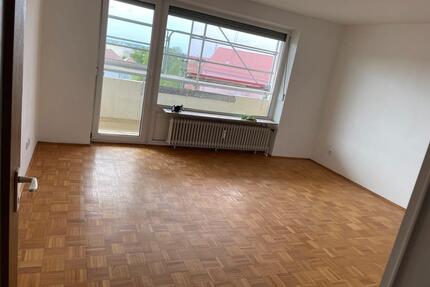 3-Zimmer-Eigentumswohnung mit großer Balkon & Aufzug - Nürnberg Gibitzenhof
