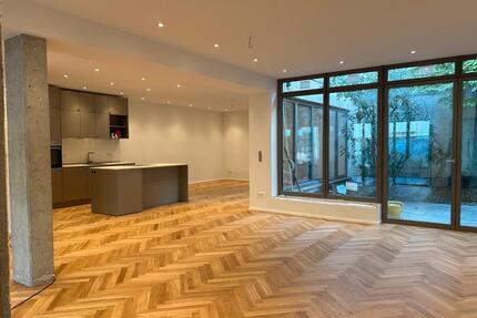 Loft mit Patio und Sonnenterrasse, kernsaniert, Erstbezug - Augsburg Antonsviertel