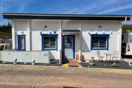 Wo der Blick zur Ruhe kommt - Ihr Zuhause direkt am Schwarzrindersee mit Seezugang - Weiskirchen Thailen