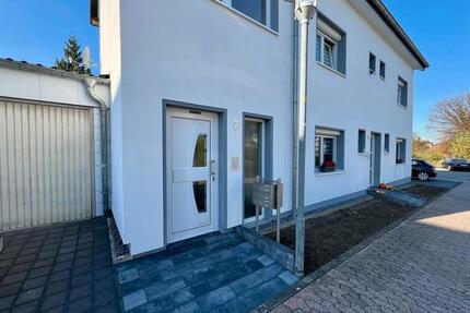 Helle 3 Zimmerwohnung (1. OG) inkl. Einbauküche in Meckenheim - Grafschaft