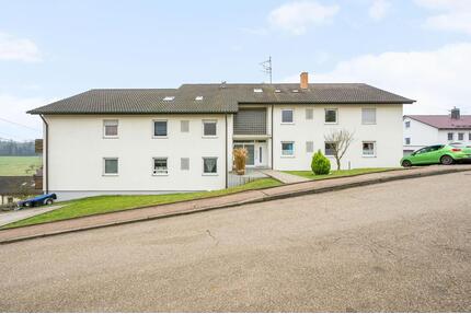 Renovierte 3-Zi-Wohnung mit Einbauküche, 91 m² in Leinzell