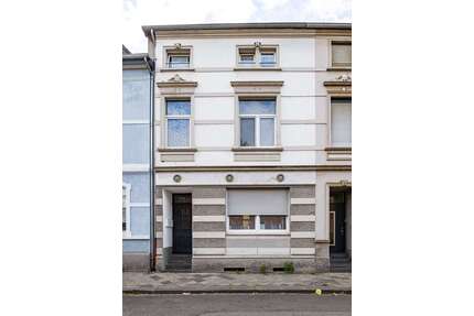 Haus zum Kaufen in Mönchengladbach 279.000,00 € 195 m²
