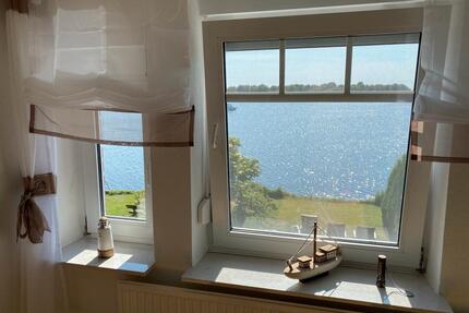 Ferienhaus am Wasser, See Steg Boot Sauna - Angelurlaub Seezugang - Halver