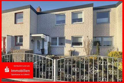 Attraktives Reihenhaus mit Gartenidylle & durchdachtem Raumkonzept - Lübeck Kücknitz