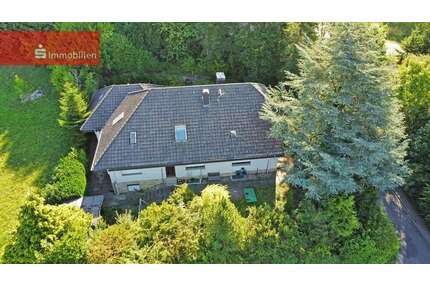 Haus zum Kaufen in Tann 240.000,00 € 198 m²