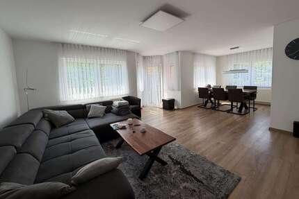 Wohnung zum Kaufen in Neckartenzlingen 328.000,00 € 82 m²