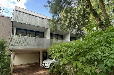 ENTWICKLUNGSPOTENZIAL IN GEFRAGTER LAGE - Hamburg Fuhlsbüttel