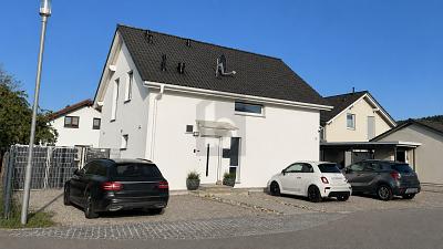 LIEBEVOLL EINGERICHTETES HAUS SUCHT NEUE BESITZER - Hohentengen am Hochrhein