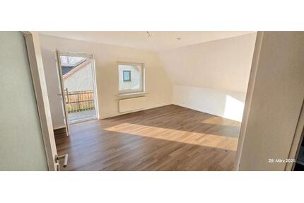 Helle Maisonettewohnung 110m² mit Balkon und 2x PKW Stellplatz - Wathlingen