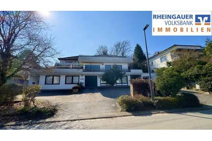 * Eltville: Attraktive 6-Zimmer-Wohnung in gefragter Lage inkl. vermietetem Apartment *