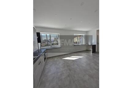 Schicke neu renovierte 2-Zimmer Wohnung Bad Steben