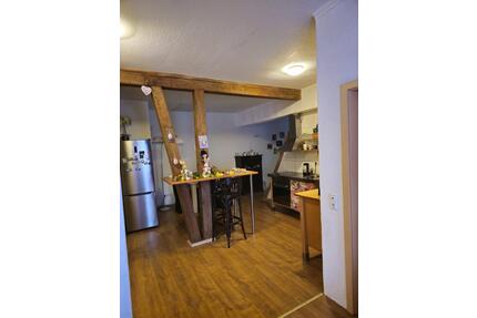 Schöne Hochparterre Wohnung mit EBK an B401 - Edewecht