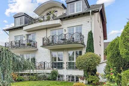 Haus zum Kaufen in Moers 1.299.000,00 € 520 m²