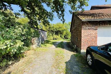 Haus zum Kaufen in Bad Sassendorf Herringsen 450.000,00 € 1034 m² - Bad Sassendorf / Herringsen