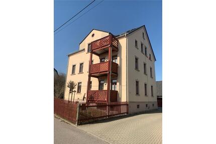 Schöne helle Zweiraumwohnung mit EBK in Mülsen zu vermieten